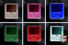 RetroBox accoppia un piccolo schermo LCD con un lettore VHS (Fonte: RetroBox)