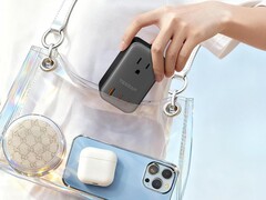 Il nuovo adattatore da viaggio ultrasottile di Tessan (nella foto) è stato lanciato ufficialmente negli Stati Uniti e nell'Unione Europea. (Fonte: Tessan)