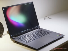 L'Aorus Master 16 Gen 2 combina l'AMD Ryzen 9 9955HX3D con due delle GPU per laptop più potenti di Nvidia.