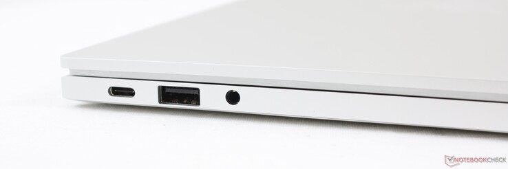 Lato sinistro: USB-C con Thunderbolt 4, alimentazione e DisplayPort, USB-A 3.1 Gen. 1, 3,5 mm combo audio