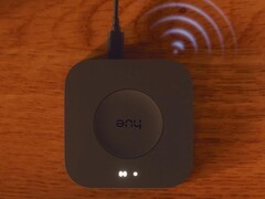 Philips Hue ha rilasciato un nuovo processo di migrazione multi-Bridge per Hue Bridge Pro (nella foto). (Fonte: Philips Hue)