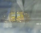 La nuova batteria forata con un chiodo (Fonte immagine: Sun, Y., Zuo, C., Wang, H. et al 2025; AI-edited)