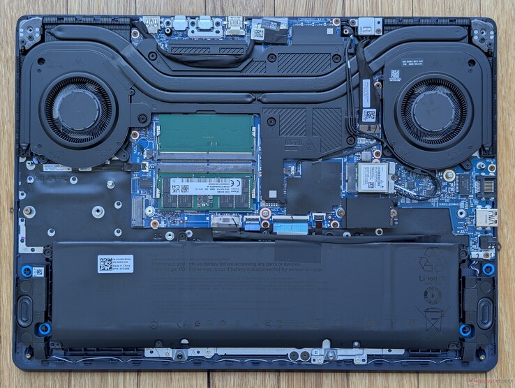 Interno di Alienware 16 Aurora