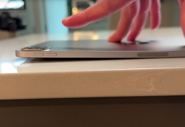 iPad Pro 2022 da 11 pollici dopo i primi test di piegatura.