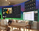 Un utente gestisce un desktop virtuale utilizzando le cuffie Apple Vision Pro (Fonte immagine: Apple)