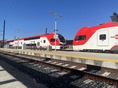Le EMU di Caltrain parcheggiate (Stadler Kiss) in attesa di entrare in servizio durante la Display Week nel maggio 2024 (fonte: Andreas Sebayang)