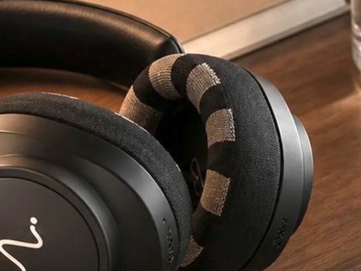 I sensori EEG senza gel sono integrati nei cuscinetti auricolari delle cuffie wireless Neurable One.