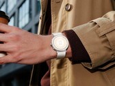 Il Realme Watch S5 ha un design accattivante.