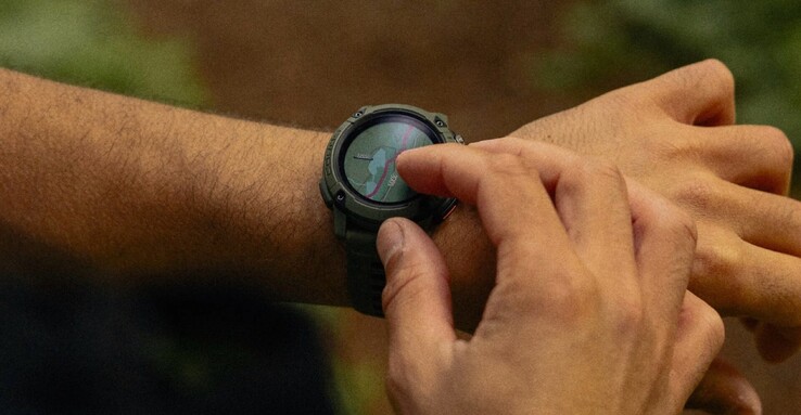 Il Coros Nomad è dotato di un display MIP, che sta diventando meno comune per Garmin. (Fonte: Coros)