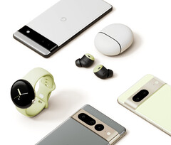 Il Pixel Watch accanto al Pixel 6a, al Pixel Buds Pro e alla serie Pixel 7. (Fonte: Google)