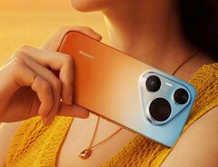 Huawei Pura 90 Pro Max è disponibile con un retro colorato a gradiente.