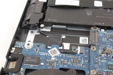 Lo slot SSD secondario M.2 2280 PCIe4 x4 è disabilitato nella nostra configurazione