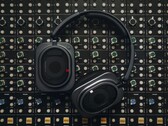 Nothing Headphone (1) Pro combina tre driver per orecchio con cancellazione attiva del rumore adattiva e fino a 68 ore di autonomia.
