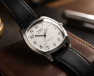 Il Timex Marlin Tonneau TW2Y84300IK presenta un quadrante bianco