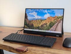 La tastiera di EliteBoard G1a potrebbe essere legata per sempre al PC EliteBoard G1a, poiché non ha la possibilità di collegarsi ad altri PC