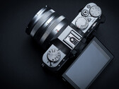 A quanto pare, Fujifilm salterà del tutto la X-T40 e aggiornerà la X-T30 II (nella foto) con la X-T50, completa di stabilizzazione dell'immagine all'interno del corpo e di un sensore X Trans V da 40 MP. (Fonte: Fujifilm)