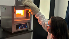 Cottura dei materiali per elettrodi di batterie al sodio (immagine: Bedrock Materials)