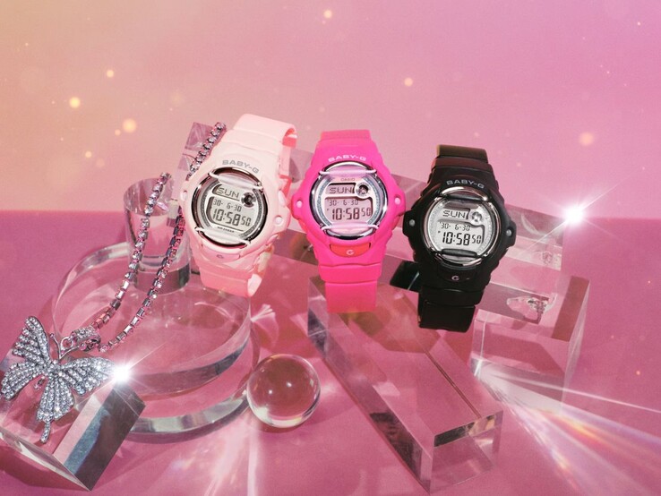 Da sinistra a destra: gli orologi Casio BG-169KB-4, BG-169KB-4B1 e BG-169KB-1