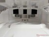 È qui che il robot aspirapolvere e lavapavimenti viene pulito.