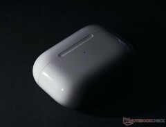 Gli AirPods Pro hanno molte funzioni, ma funzionano meglio dei normali AirPods?