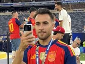 Uno dei campioni del mondo sta utilizzando l’Honors Robot Phone dopo la sua vittoria ai Mondiali del 2026.