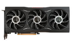 La Radeon RX 6750 XT offre miglioramenti del clock di gioco e della velocità della memoria rispetto alla RX 6700 XT. (Fonte: AMD)