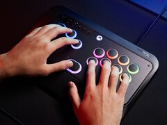 Controller arcade senza leva HyperX Clutch Tachi (fonte: HyperX PR)
