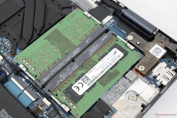 Slot SODIMM 2x accessibili