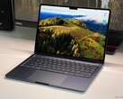 Il paragone di Microsoft con il MacBook Air non è esattamente equo (Fonte: Notebookcheck)