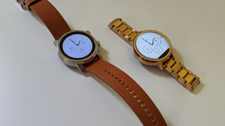 Moto 360 Gen 3 (sinistra) e Gen 2 (destra)