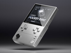 L'Ayaneo Pocket DMG nella sua ultima opzione di colore Bright Silver. (Fonte: Ayaneo)