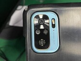 Le foto dal vivo del Redmi K40 rivelano un'affollata configurazione della fotocamera principale. (Fonte immagine: XiaomiAdictos/Jackey_Lu)