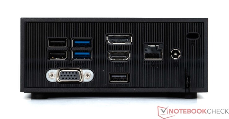 Retro: 3x USB-A 2.0, 2x USB-A 3.2 Gen 1, VGA, DisplayPort, HDMI, 2.5-G LAN, connessione di alimentazione, connessione Kensington lock