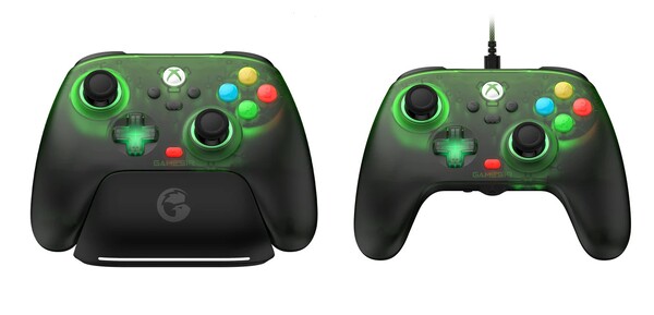 Il T7 Pro Retro Green di GameSir può connettersi in modalità wireless alle console Xbox, mentre il T7 Pro W Retro Green è un controller con cavo.