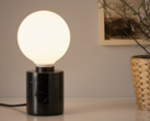 Le lampadine a globo IKEA Kajplats si uniranno ai modelli più vecchi, come la lampadina LED Tradfri (nella foto). (Fonte: IKEA)