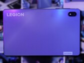 Il Lenovo Legion Y700 ha effettivamente una combinazione di colori grigio-argento. (Fonte immagine: Yanshan pai - modificato)