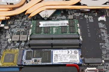 2x SODIMM and 2x M.2 2280 con supporto PCIe 3.0 x4