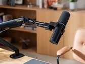 Il Maono PD500W può essere utilizzato come microfono con cavo o wireless per lo streaming in diretta da un computer portatile o da uno smartphone.