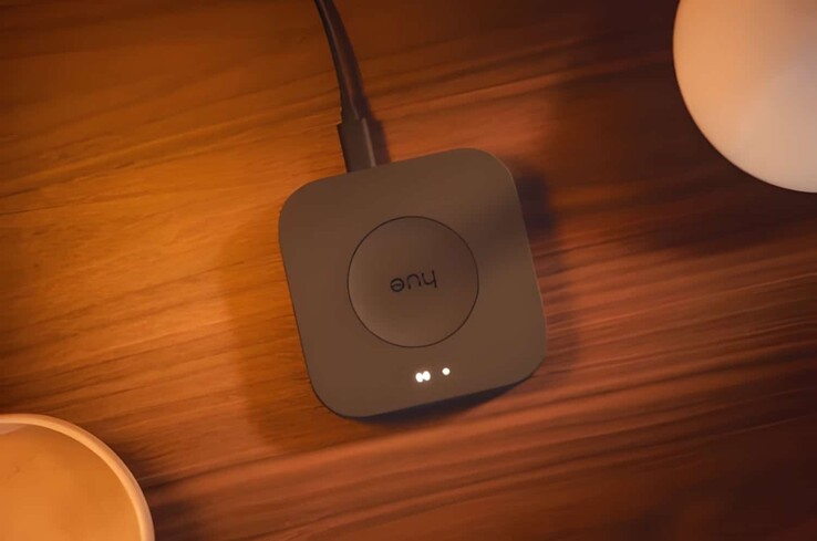 Il Philips Hue Bridge Pro trapelato. (Fonte: Philips Hue)