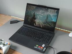 Il Lenovo Legion Pro 5 16ARX8 (R5 7645HX, RTX 4050) è stato gentilmente fornito da