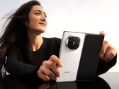 Il nuovo Huawei Mate X ha un alloggiamento della fotocamera modificato che protegge gli stessi sensori. (Fonte: Huawei)