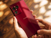 I rendering trapelati e non ufficiali di Sony Xperia VIII mostrano un nuovo colore rosso.