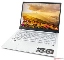 Recensione del computer portatile Acer Swift 3 SF313-52-71Y7. Dispositivo di test gentilmente fornito da notebooksbilliger.de