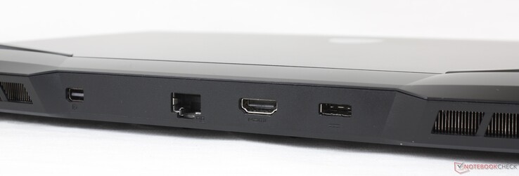 Posteriore: Mini-DisplayPort, 2.5 Gbps RJ-45, HDMI 2.0, adattatore AC
