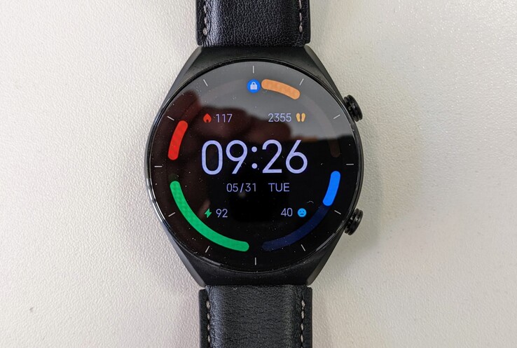 Il display dello Xiaomi Watch S1 è protetto da vetro zaffiro.