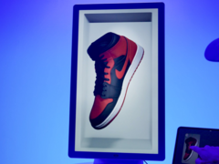 I nuovi monitor HLD (nella foto) saranno disponibili in tre diverse dimensioni: 16 pollici, 27 pollici e 86 pollici. (Fonte: Looking Glass Factory)