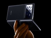 Il successore del Mix Fold 3 sarà più leggero e impermeabile, e Xiaomi sta lavorando al primo pieghevole globale con una fotocamera Leica.