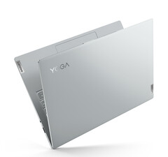 Lo Yoga Slim 7i Pro 14IAH7 sarà disponibile nelle colorazioni Cloud Grey e Storm Grey. (Fonte: Lenovo)
