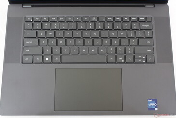 La tastiera e il clickpad sono stati modificati nelle dimensioni rispetto all'XPS 15 o al Precision 5550
