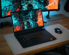 Recensione del portatile Alienware m17 R5: Un gamer all-AMD con un grande potenziale, ma con problemi di driver.